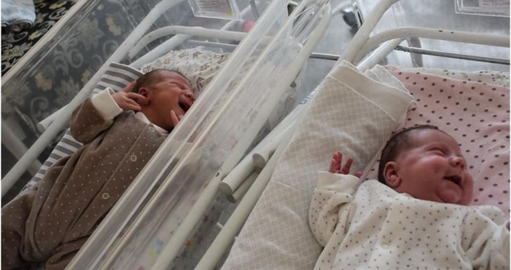 Woman Gave Birth To Two Babies 11 Weeks Apart From Uterus ...