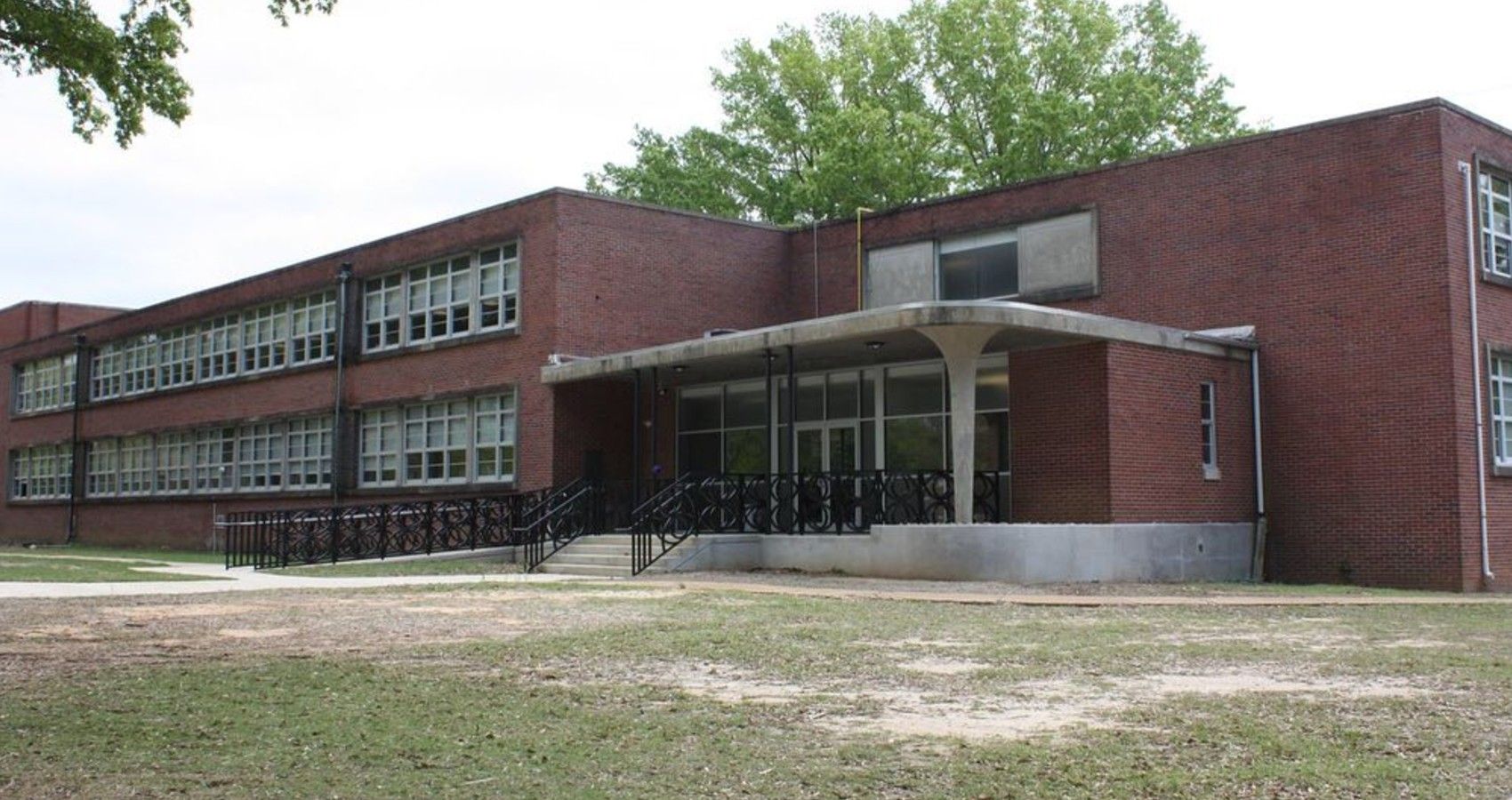 mississippi-school-has-100-students-in-quarantine-after-first-week